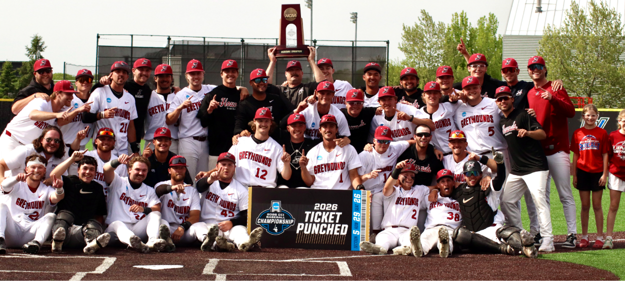 UIndy Baseball team photo